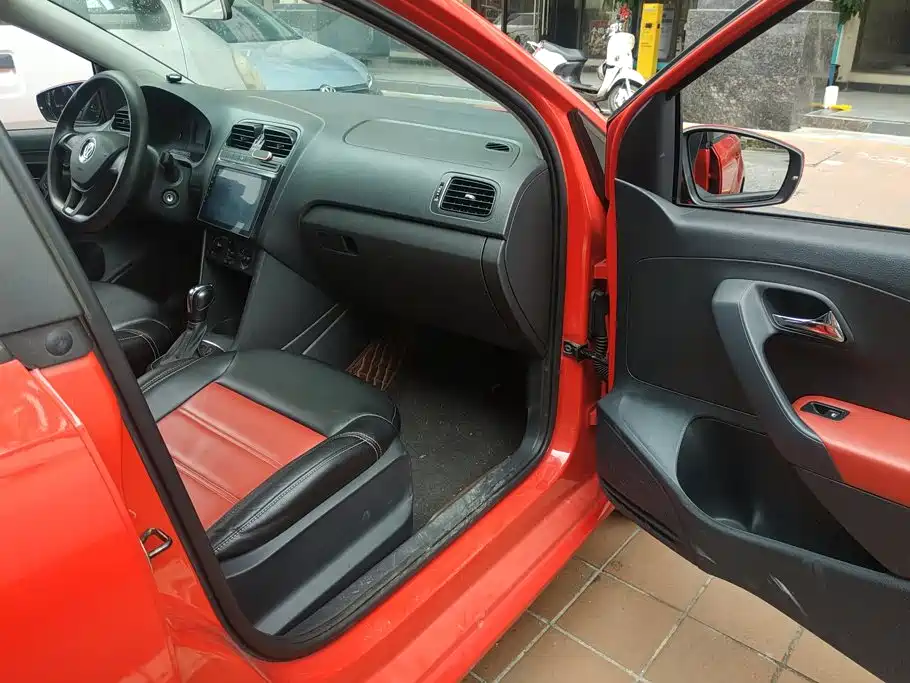 Volkswagen Polo — миниатюра 8