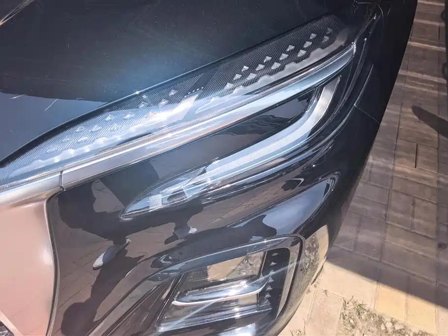 Hongqi HS3 PHEV 2025 125km 200