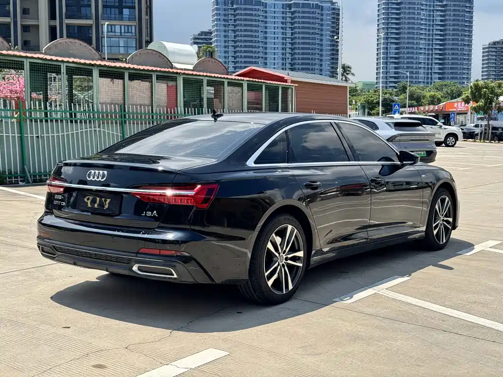 Audi A6L — миниатюра 9