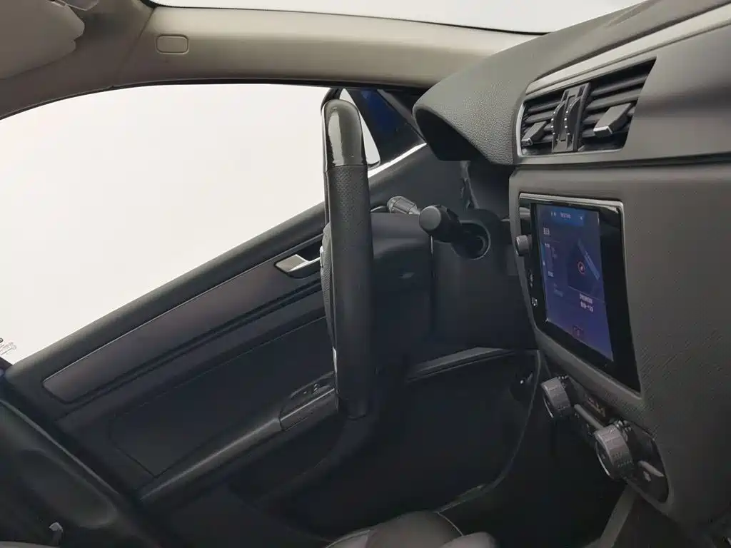 Qoros Qoros 5 — миниатюра 22