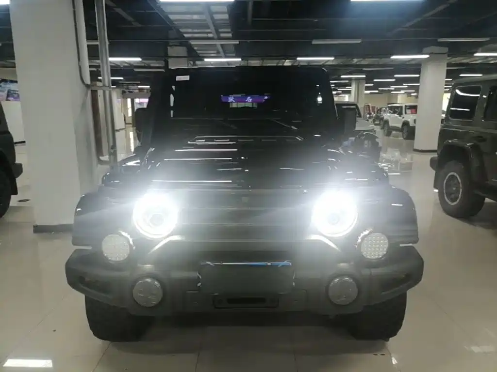 212 212 T01 — миниатюра 3
