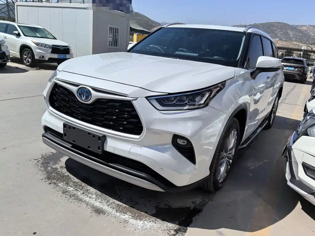 Toyota Highlander 2021