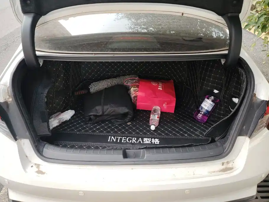Honda Integra — миниатюра 4