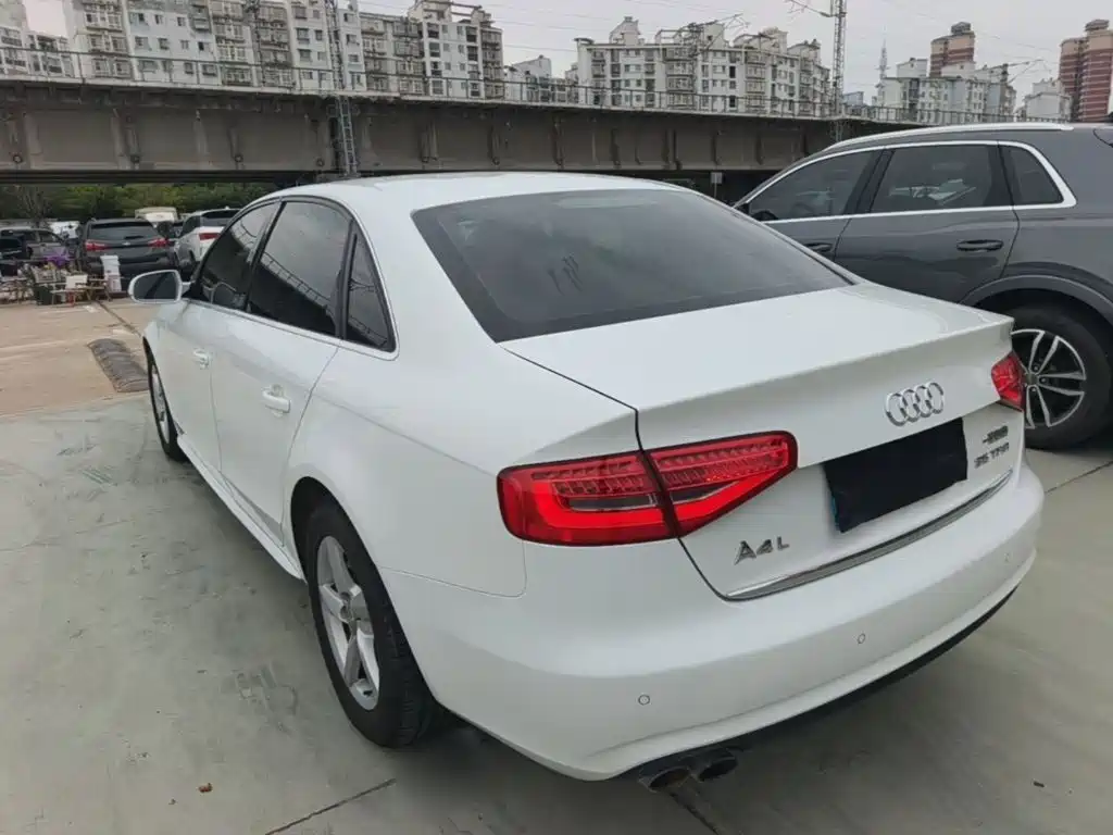 Audi A4L 2013 35 TFSI AT