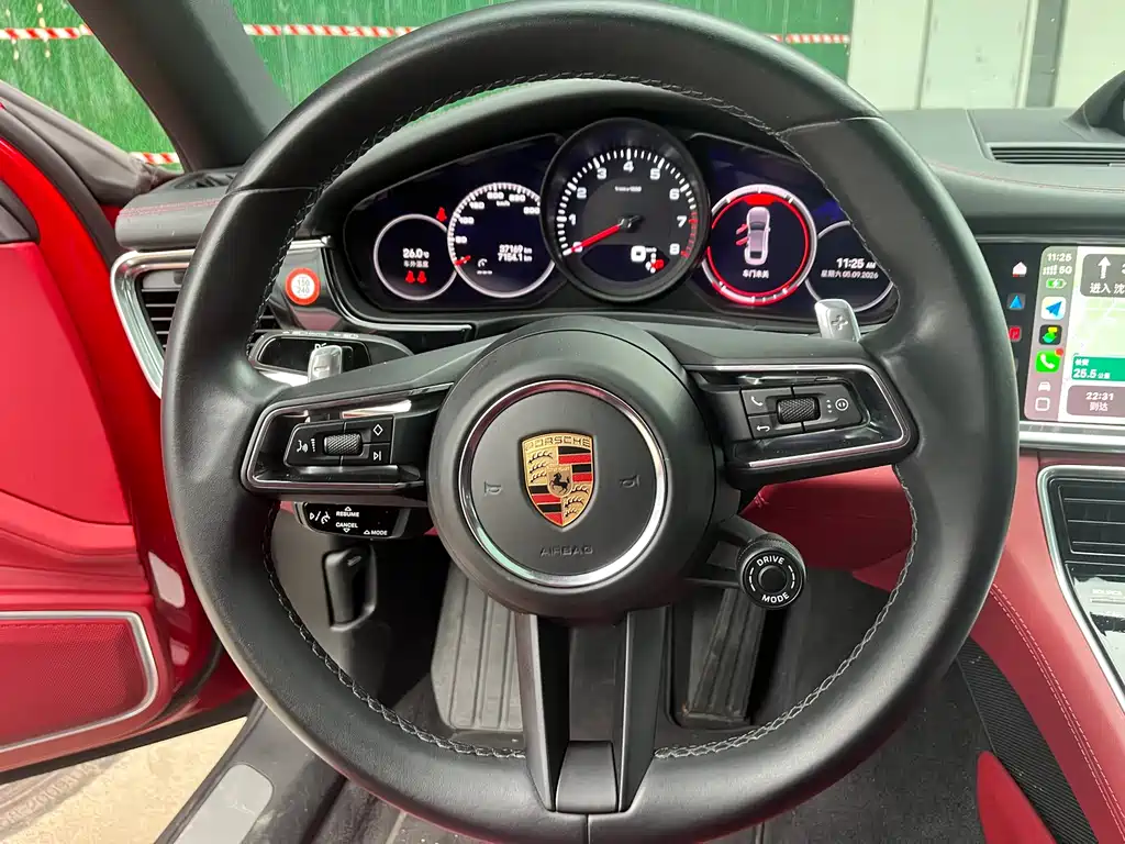 Porsche Panamera — миниатюра 5