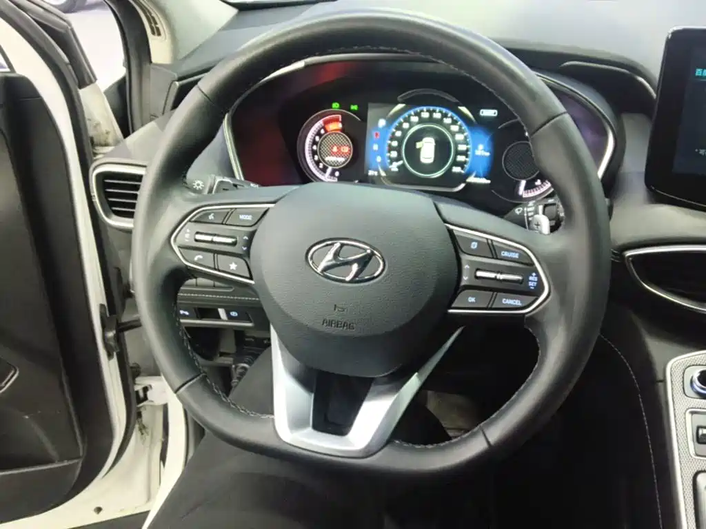 Hyundai Santa Fe — миниатюра 11