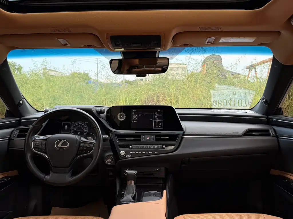Lexus ES — миниатюра 14