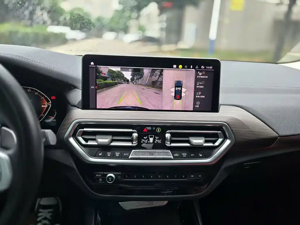 BMW X3 — миниатюра 9