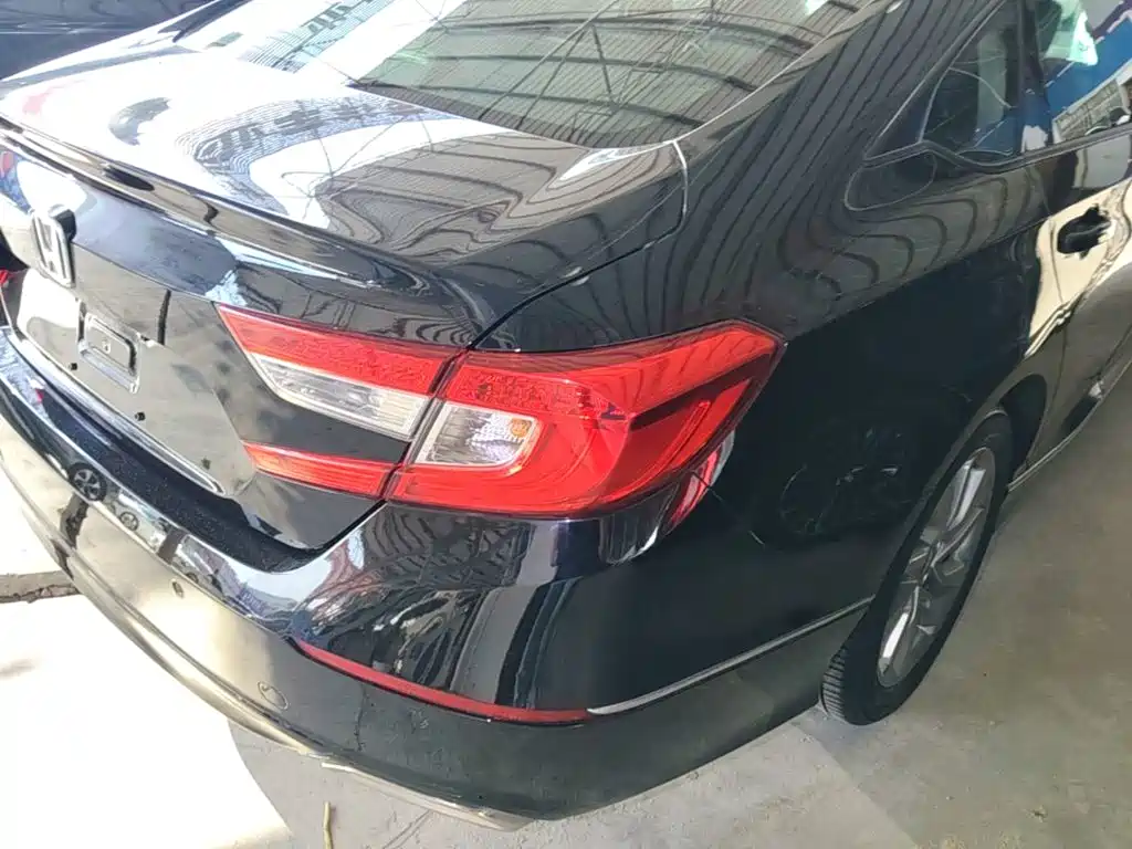 Honda Accord — миниатюра 8
