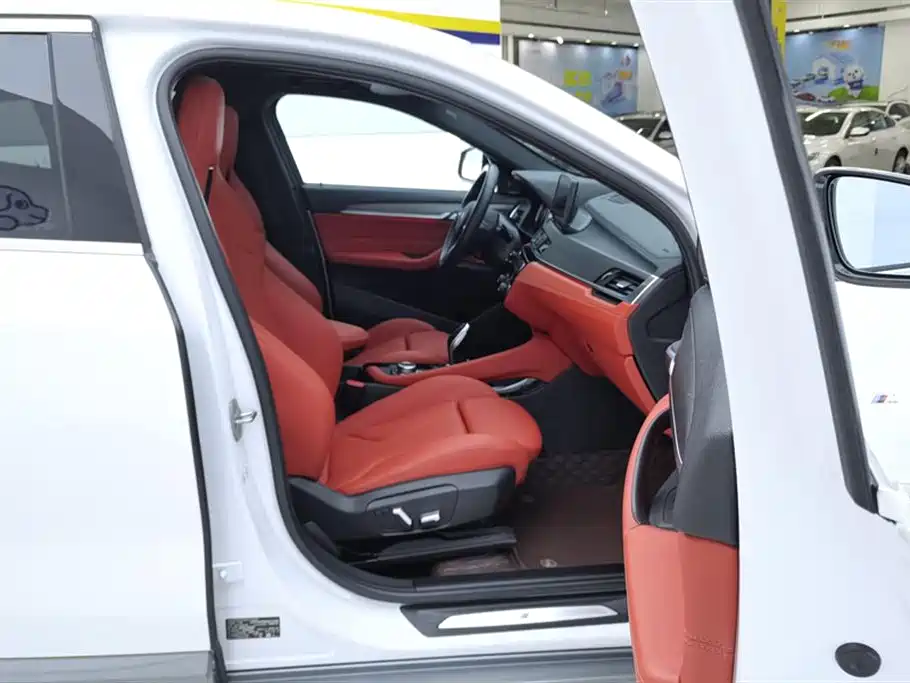 BMW X2 2021 sDrive25i Premium M