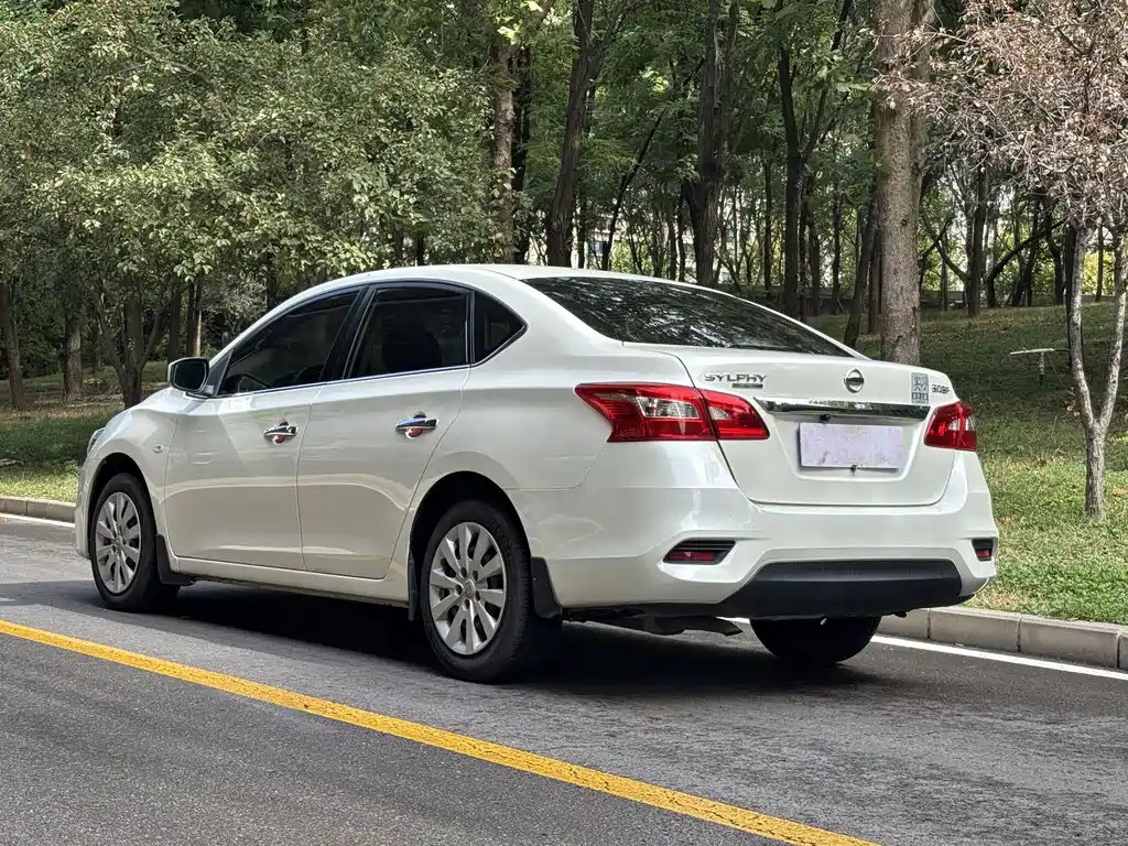 Nissan Sylphy — миниатюра 4