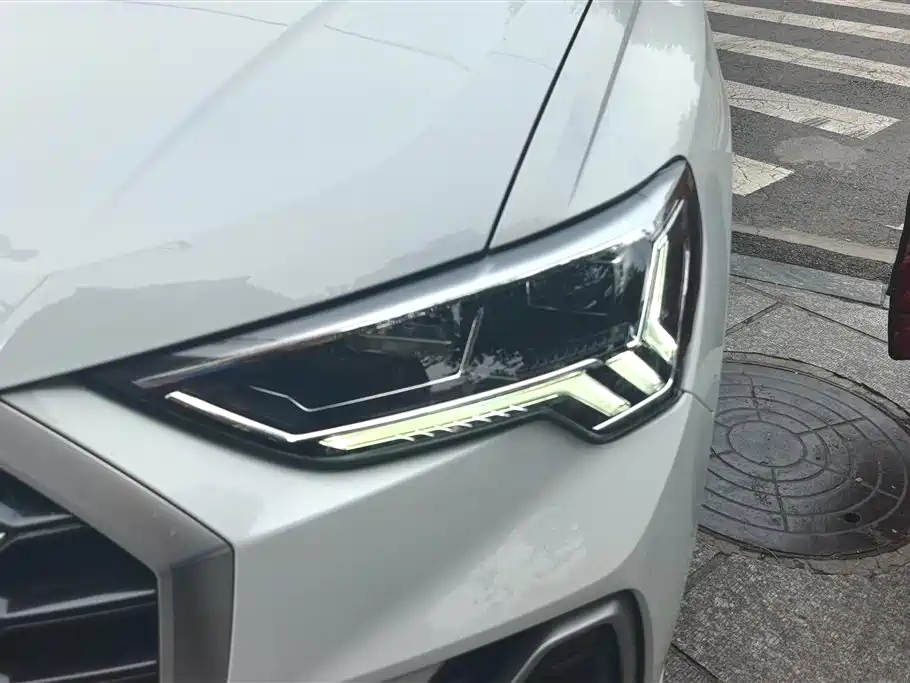 Audi Q3 2022 35 TFSI Fashion