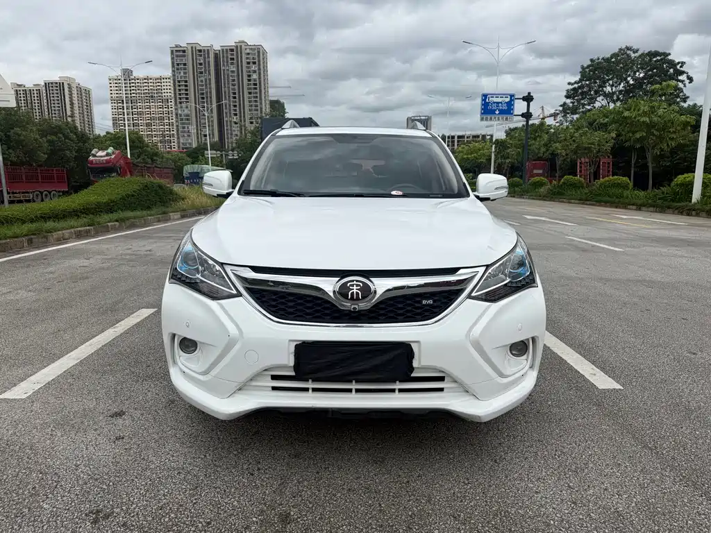 BYD Song — миниатюра 2