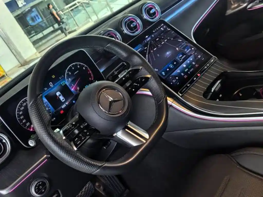 Mercedes-Benz C-Class — миниатюра 6