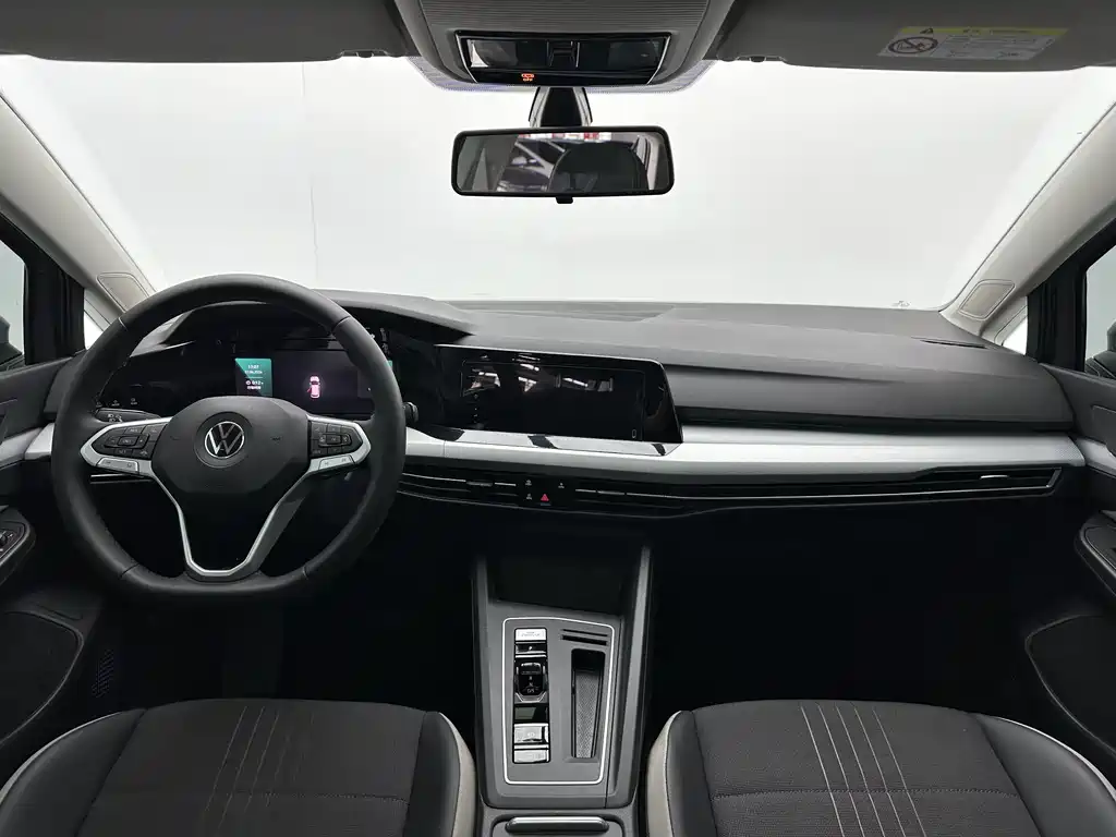 Volkswagen Golf 2023 280TSI DSG Pro