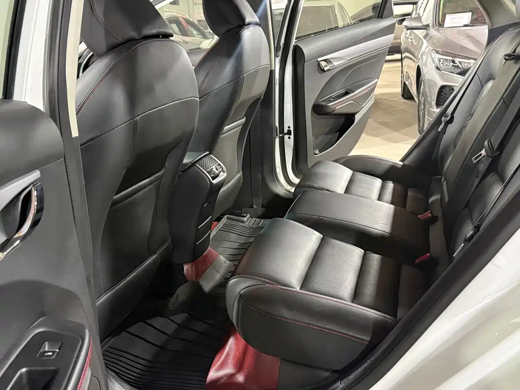 Geely Binrui — миниатюра 7