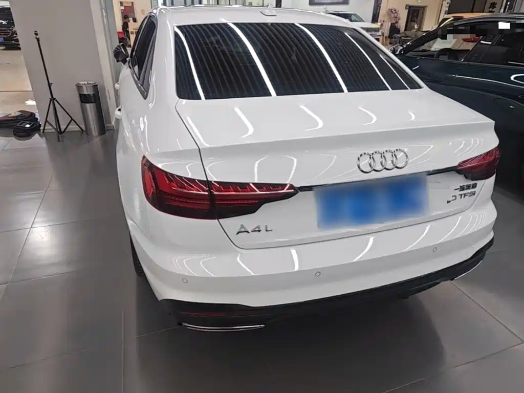 Audi A4L — миниатюра 6