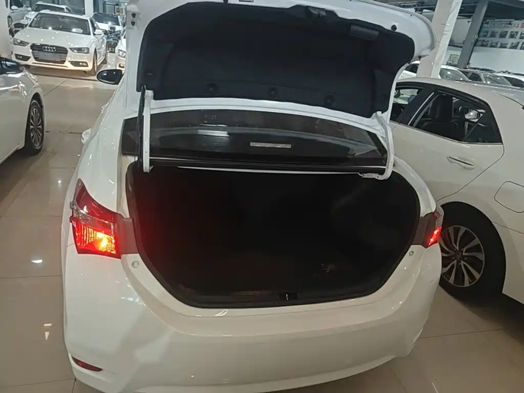 Toyota Corolla — миниатюра 19