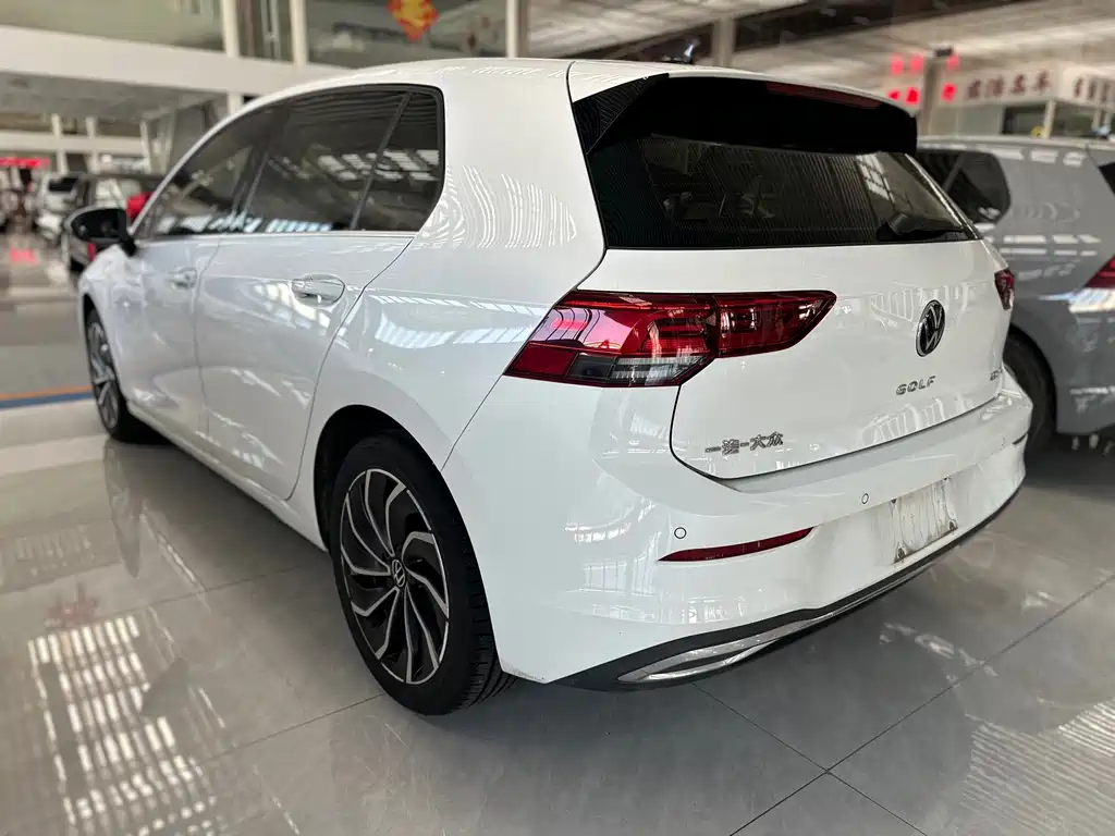 Volkswagen Golf — миниатюра 12