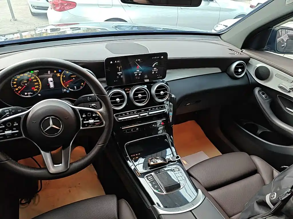Mercedes-Benz GLC — миниатюра 13