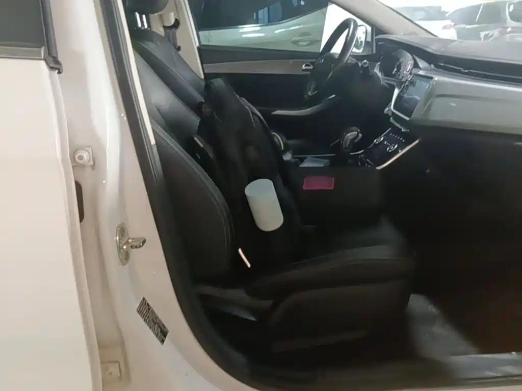Chery Arrizo 5 — миниатюра 25