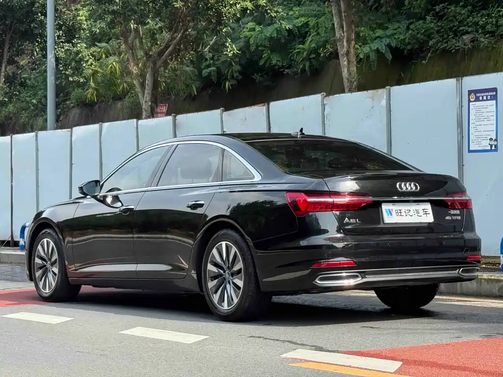 Audi A6L — миниатюра 7