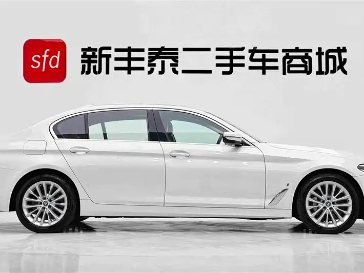 BMW 5 Series New Energy — миниатюра 3