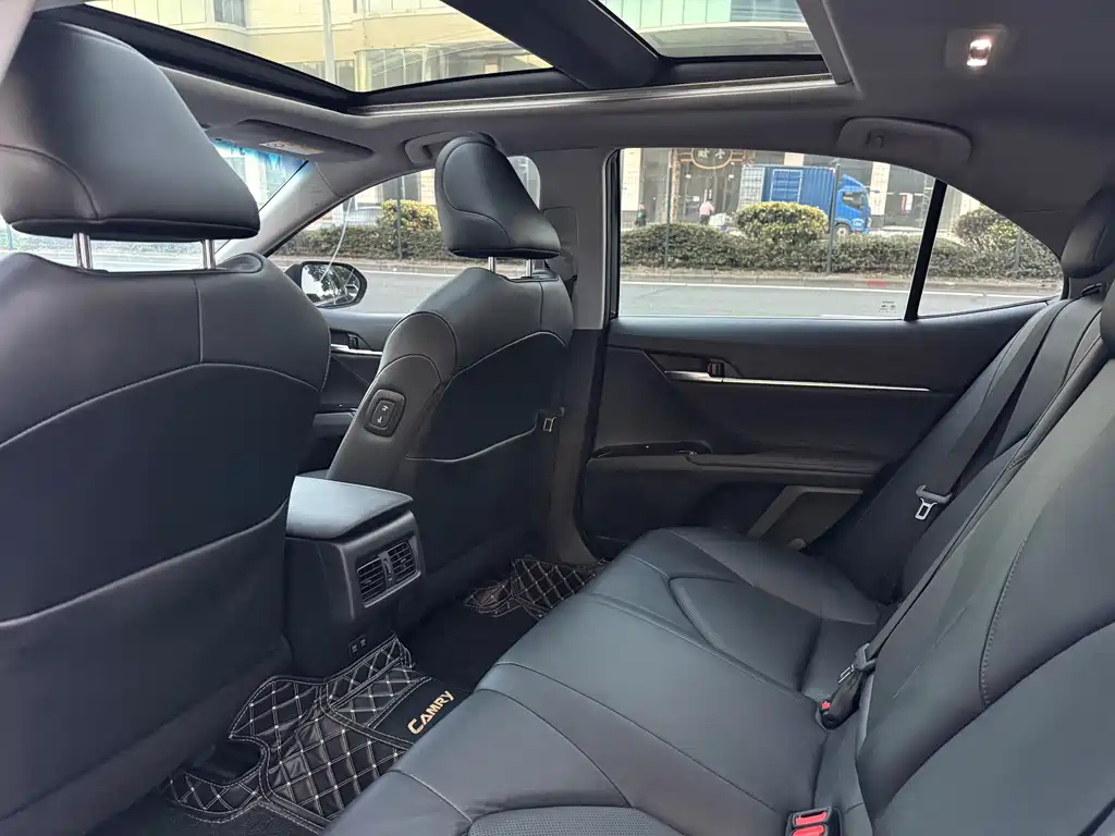 Toyota Camry 2019 2.5G Luxury V
