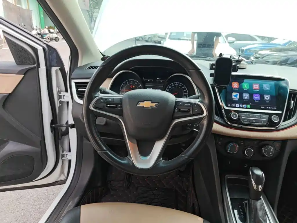 Chevrolet Monza — миниатюра 11