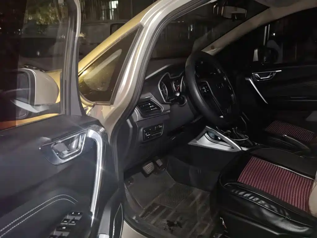 Geely Vision X3 — миниатюра 14
