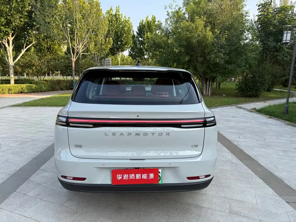 Leapmotor Leapmotor C10 — миниатюра 7