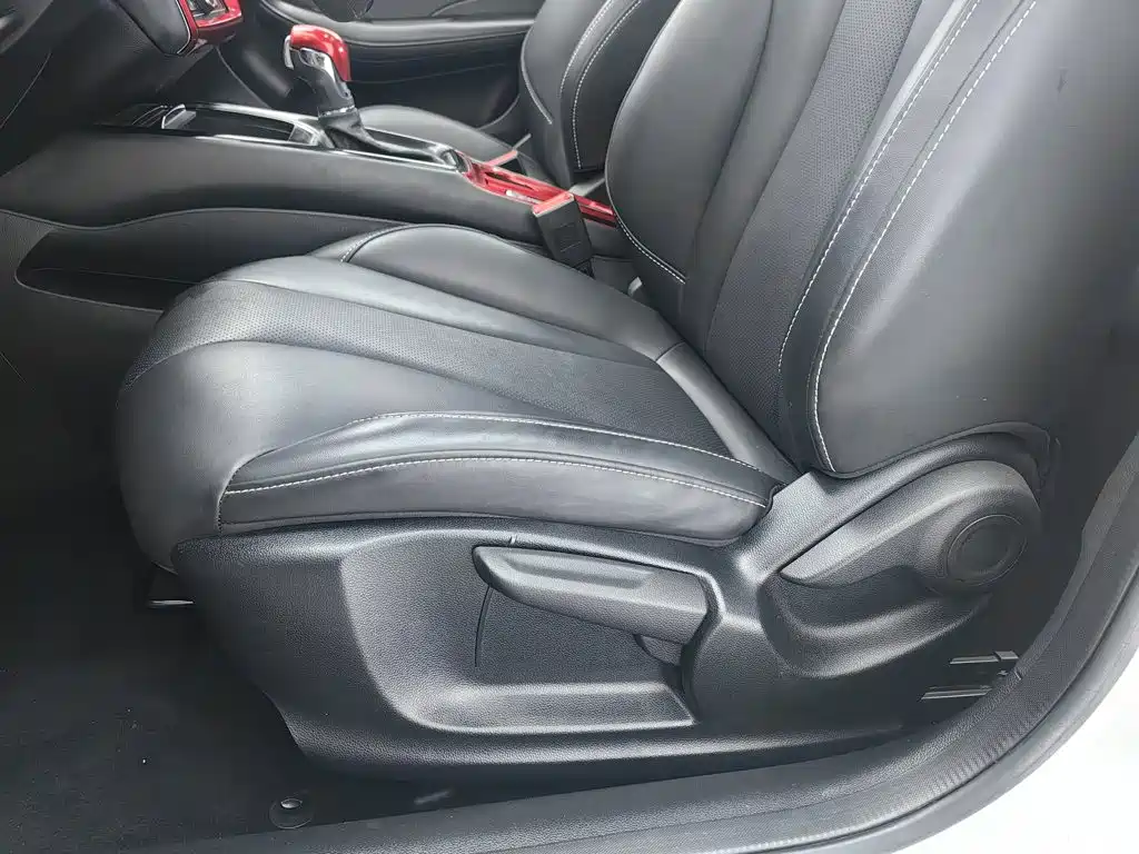 Roewe i5 — миниатюра 20