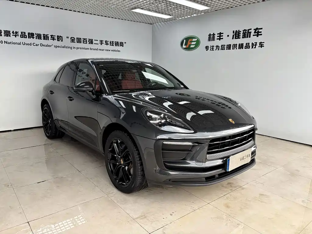 Porsche Macan — миниатюра 3