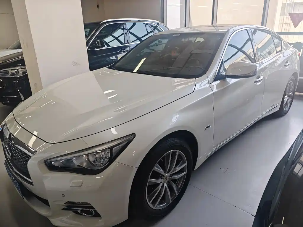 Infiniti Q50L 2016