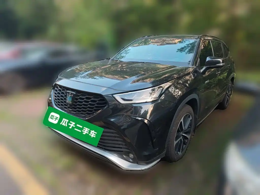 Toyota Crown Kluger