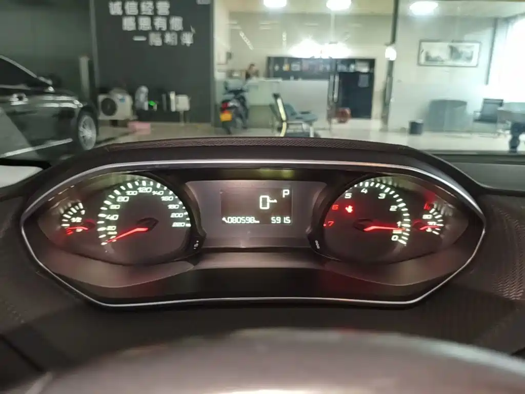 Peugeot 308 — миниатюра 12