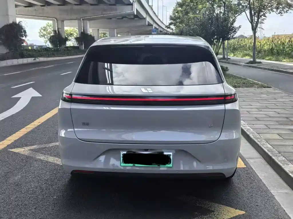 Li Auto Li L6 — миниатюра 8