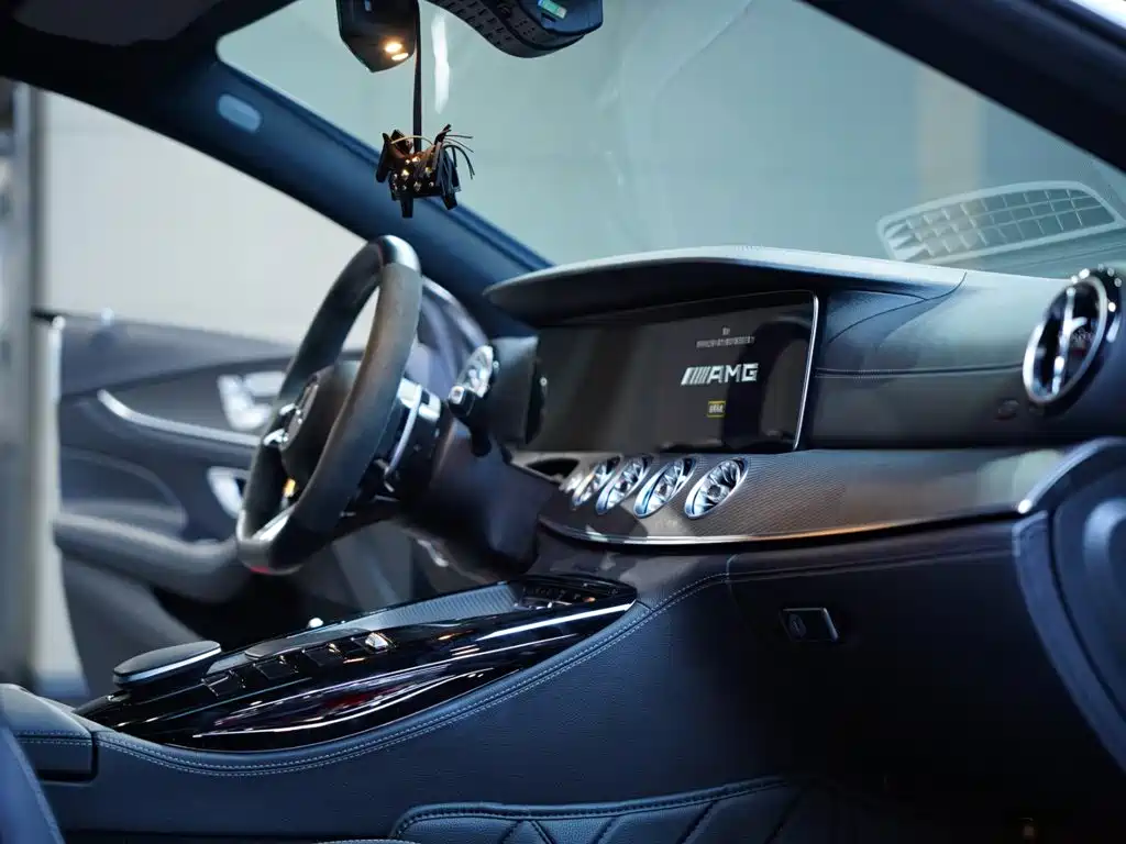 Mercedes-Benz AMG GT — миниатюра 22