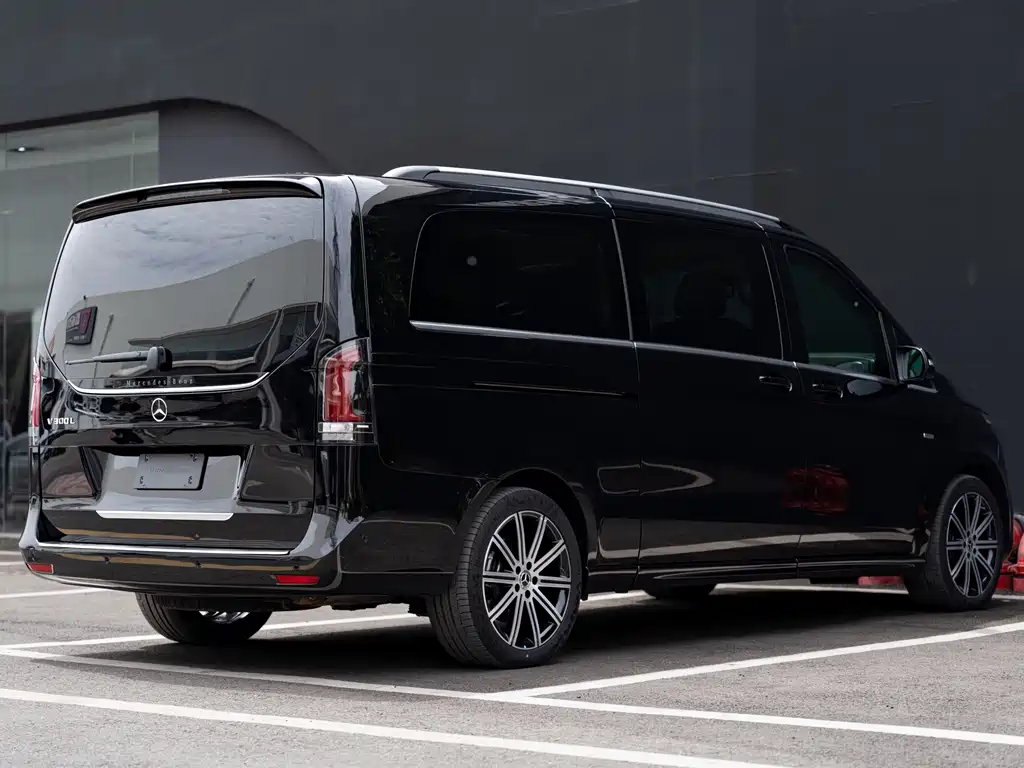 Mercedes-Benz V-Class — миниатюра 20