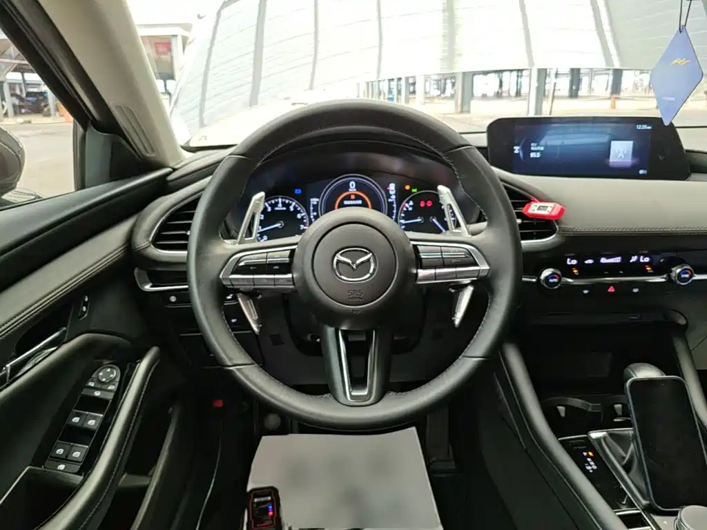 Mazda 3 Axela — миниатюра 11