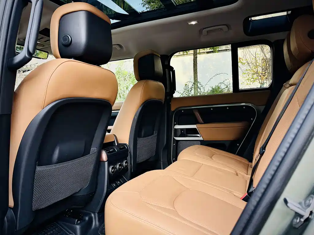 Land Rover Defender — миниатюра 15
