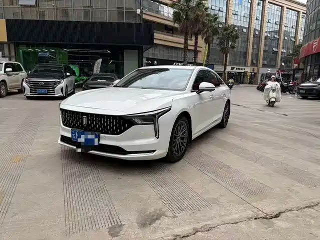 2023 Bestune B70