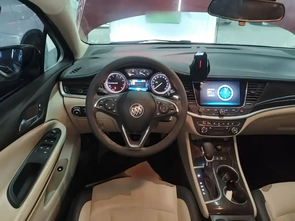 Buick Verano — миниатюра 11