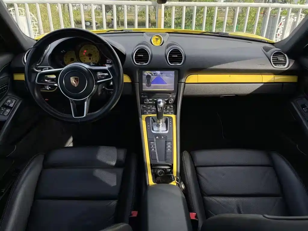 Porsche 718 2018 Cayman 2.0T