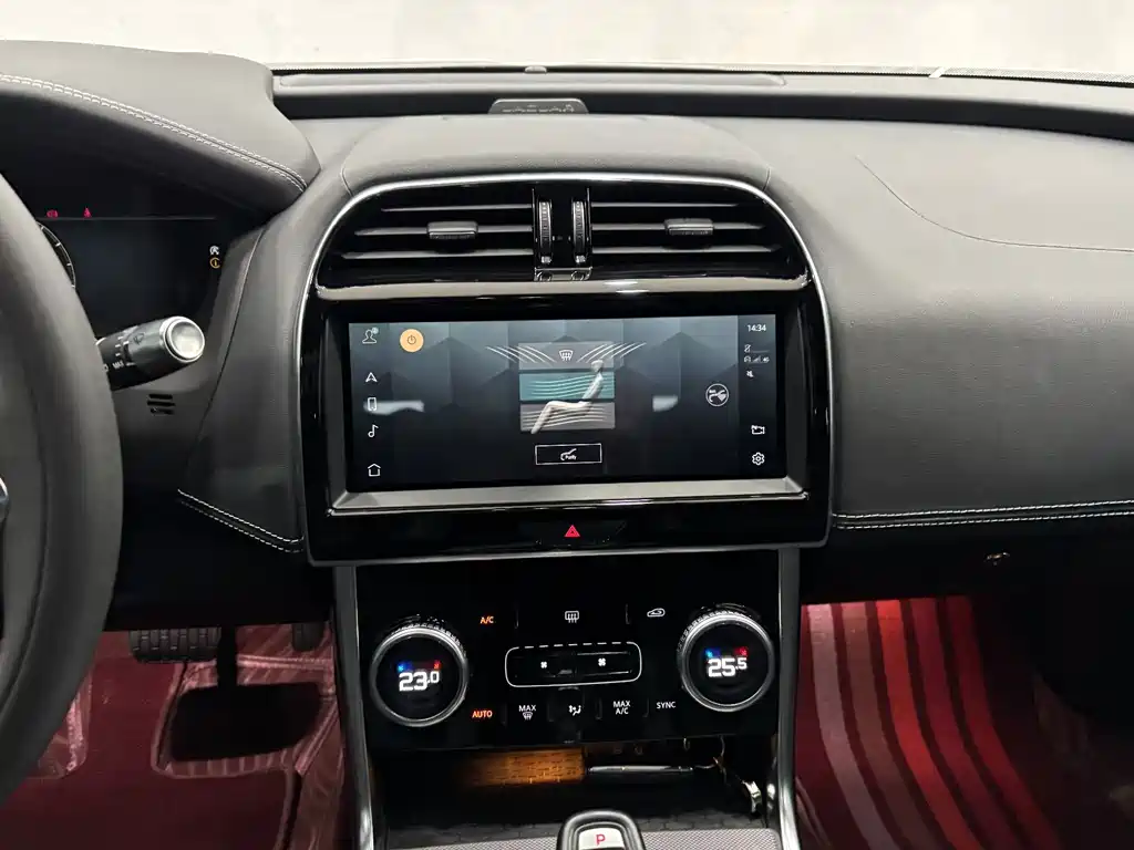 Jaguar XEL — миниатюра 16