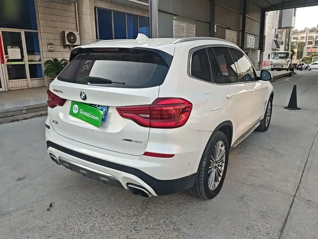 BMW X3 — миниатюра 7