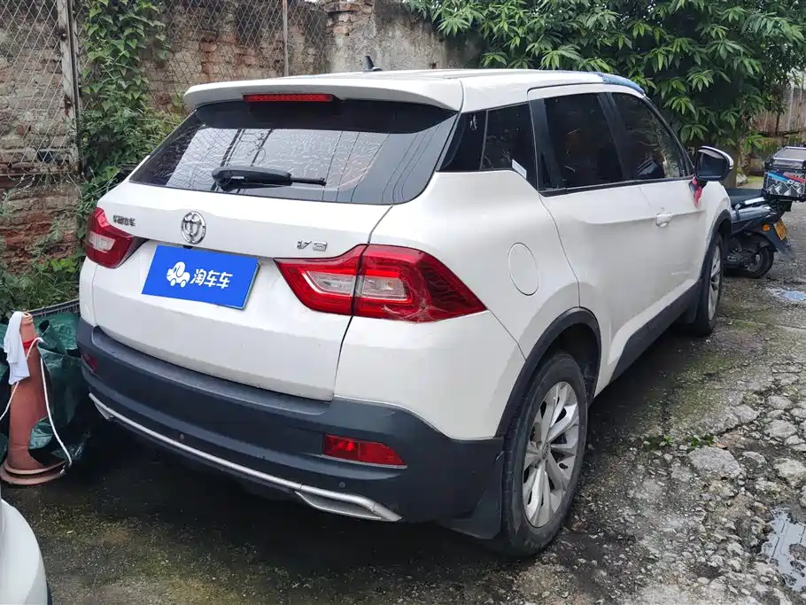 Brilliance V3 2017 1.5L AT