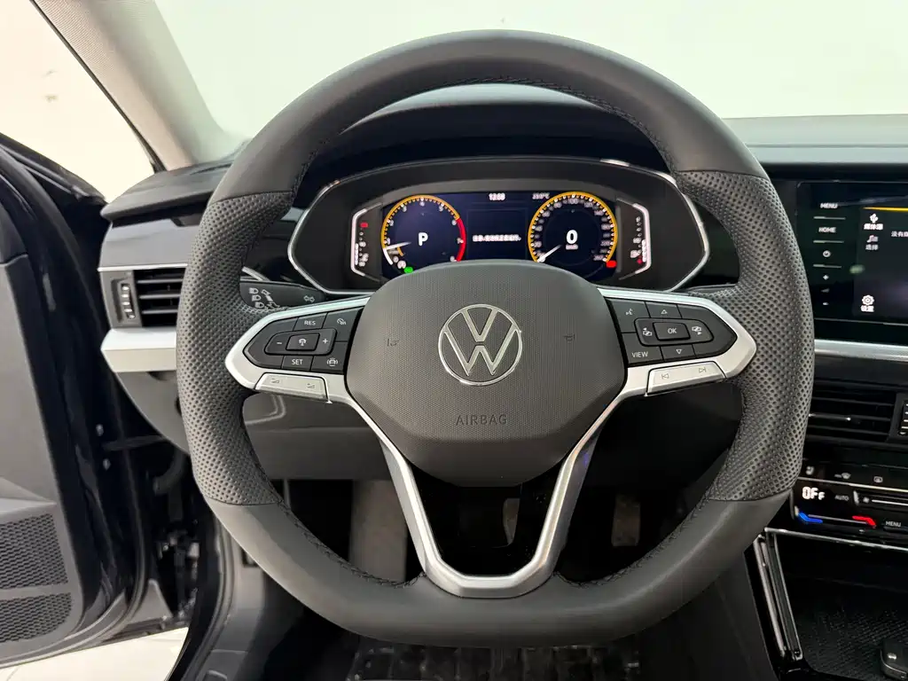 Volkswagen Passat — миниатюра 8