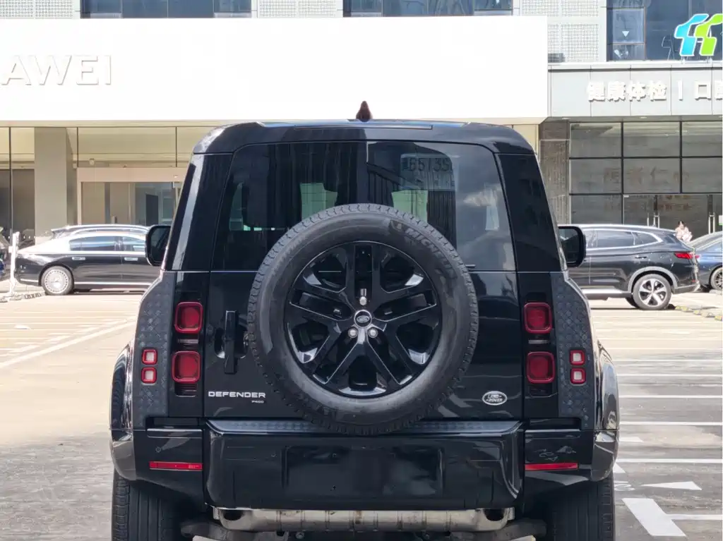 Land Rover Defender — миниатюра 11