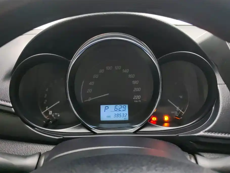 TOYOTA YARIS L ZHIXUAN